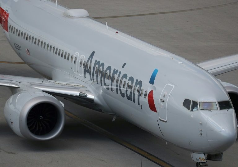 Click to enlarge B737 in Maimi