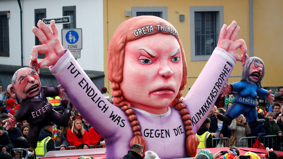 A carnival float celebrating Thunberg