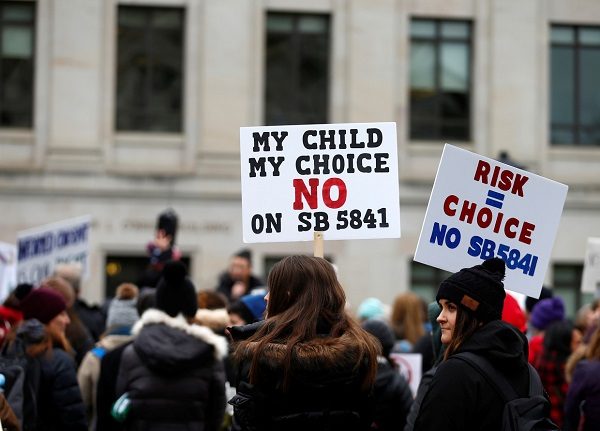 Click to enlarge protest against mandatory vaccination