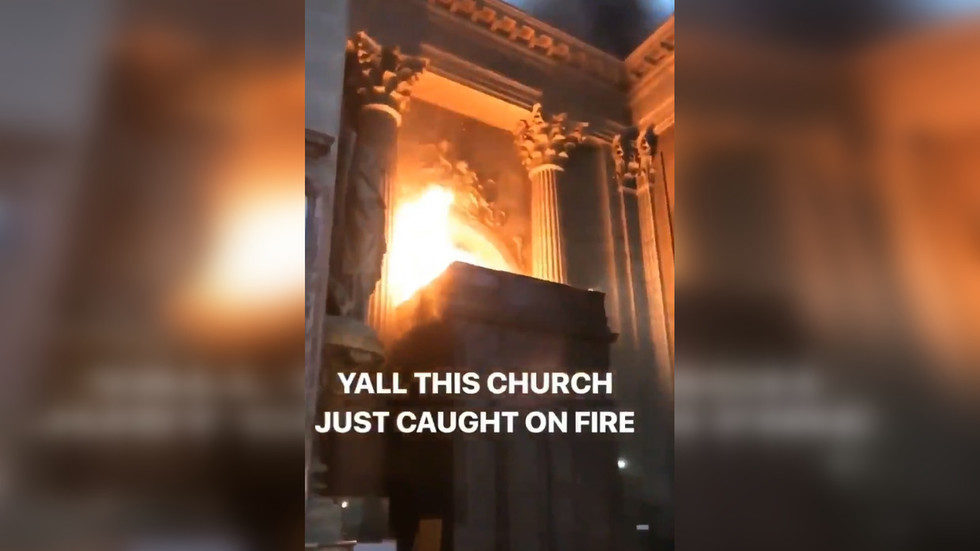 paris church fire sulpice