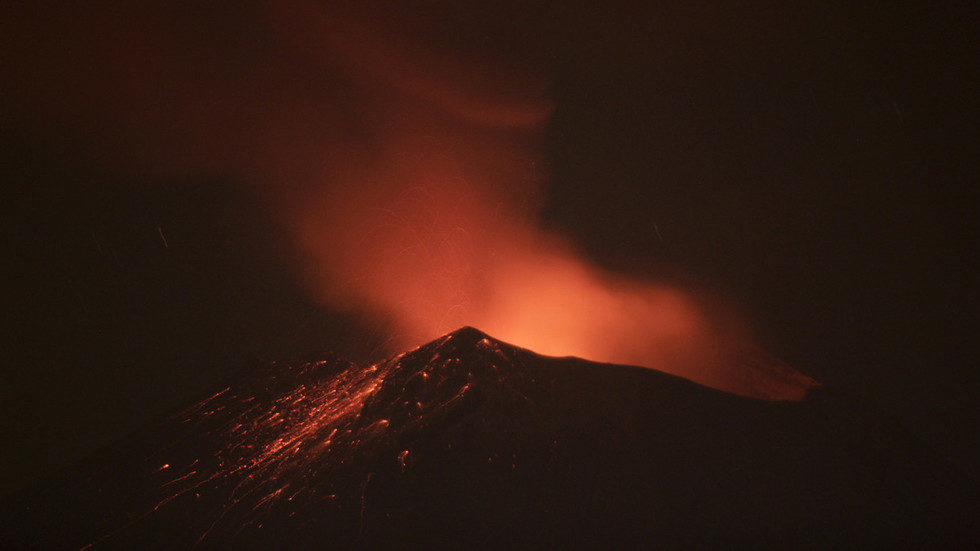Click to enlarge Popocatepetl Volcano, Mexico