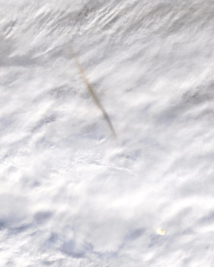 Click to enlarge meteor baring strait