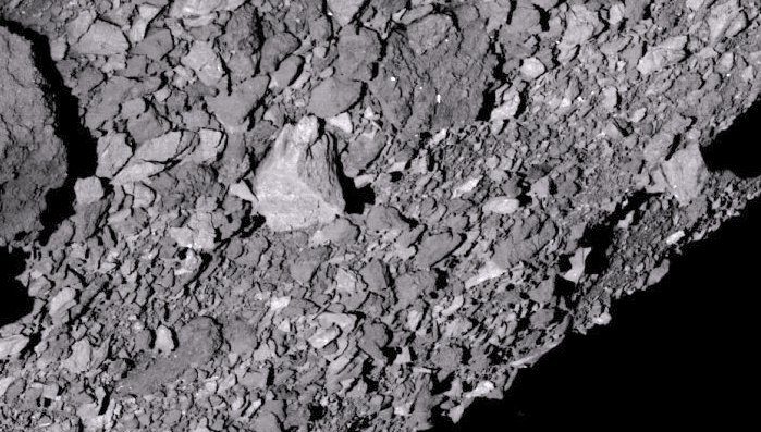 Click to enlarge Bennu rocks