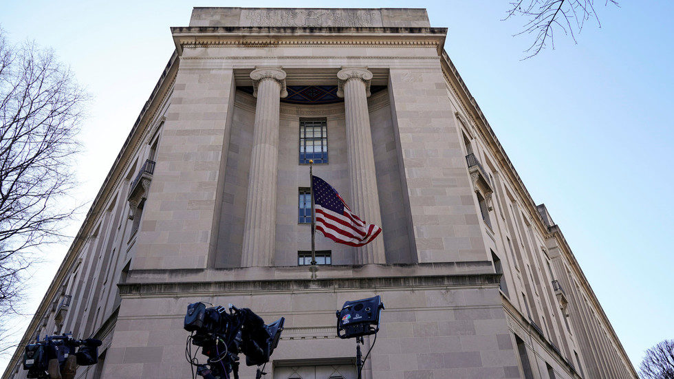 Click to enlarge US department of Justice building