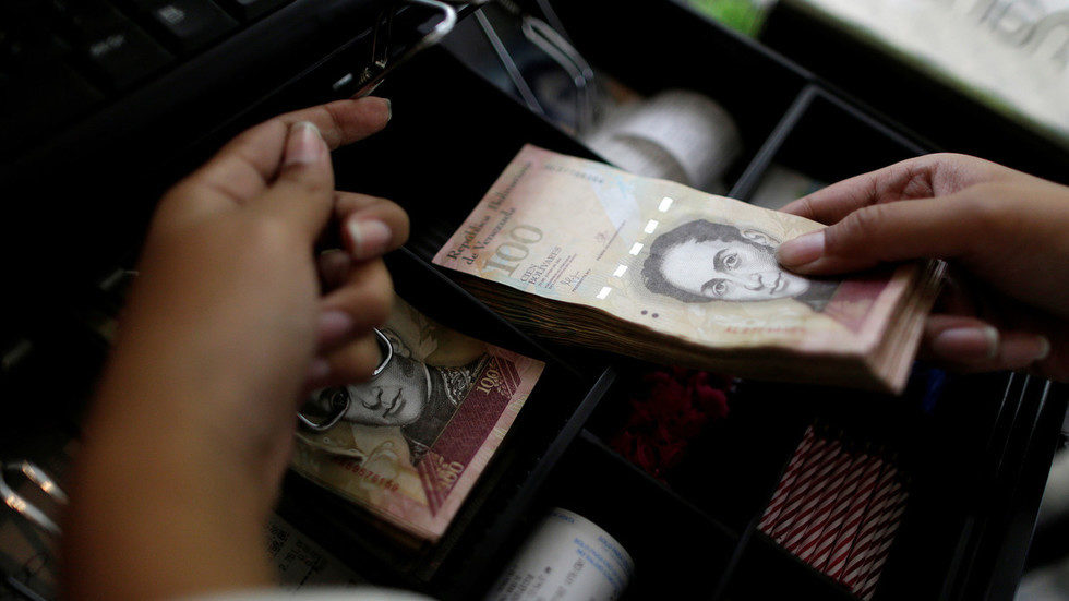 Click to enlarge Venezuelan bolivar notes