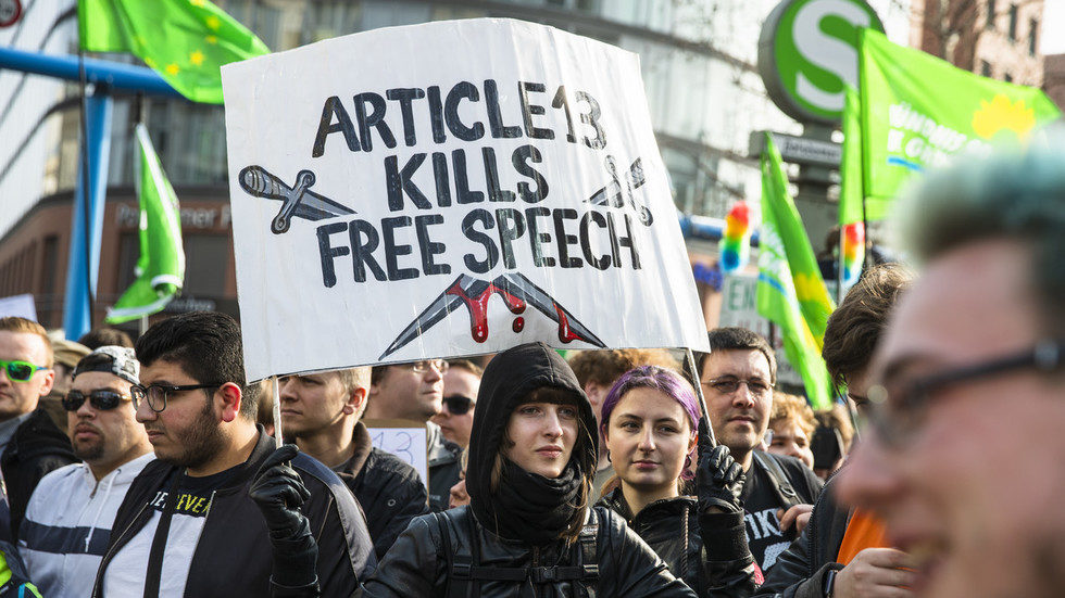 Click to enlarge eu internet protest