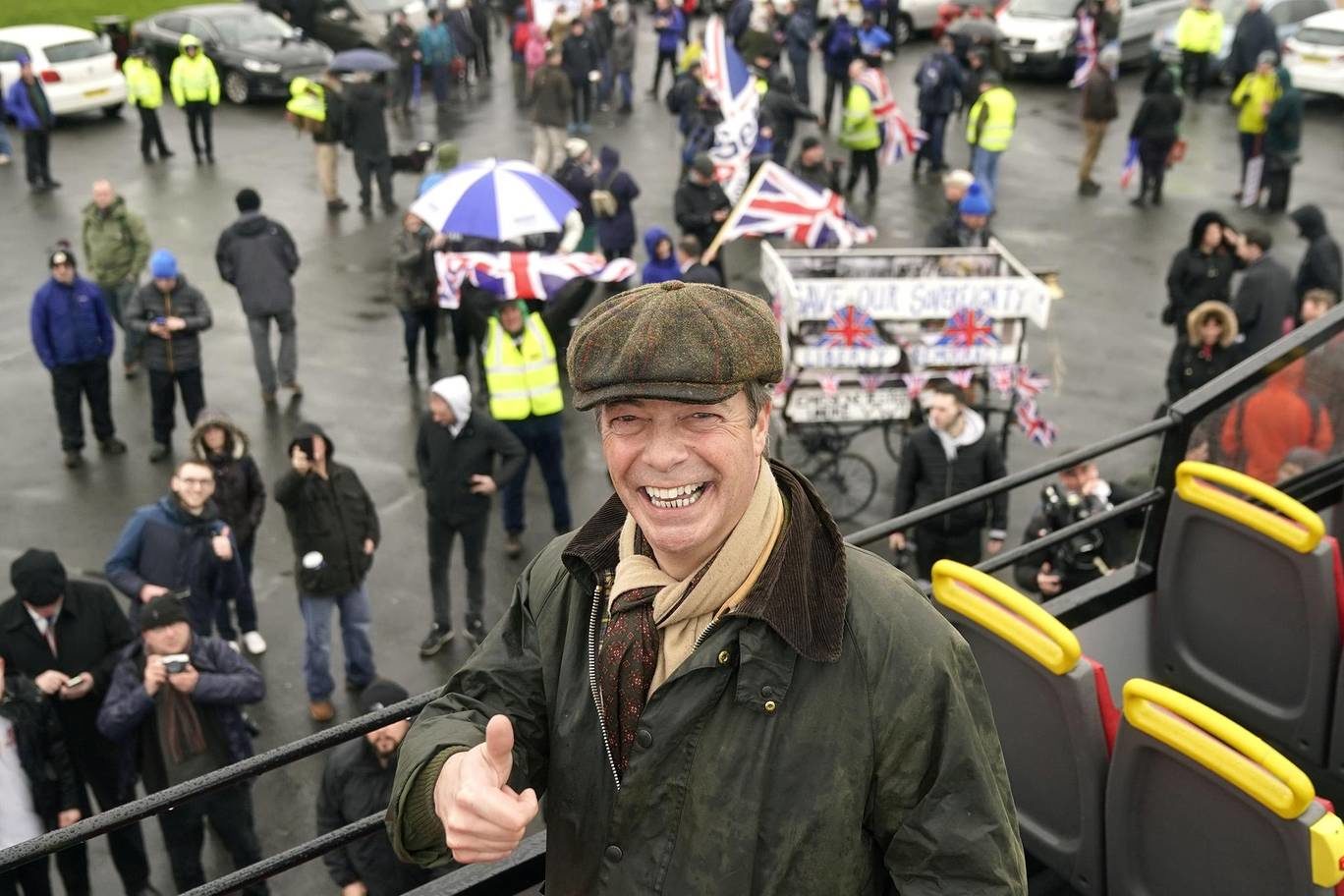 Farage brexit march protest
