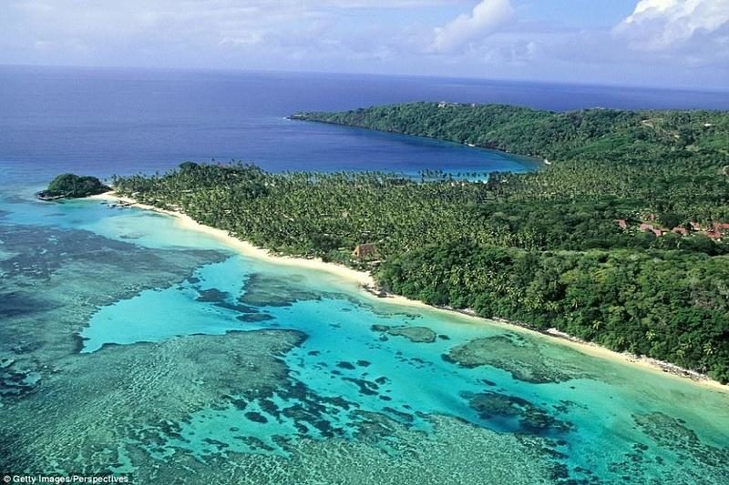 Click to enlarge NXIVM Raniere Bronfman island sex slaves