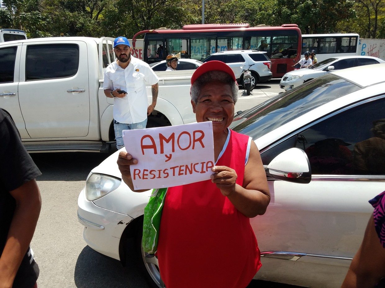 Click to enlarge maduro supporter