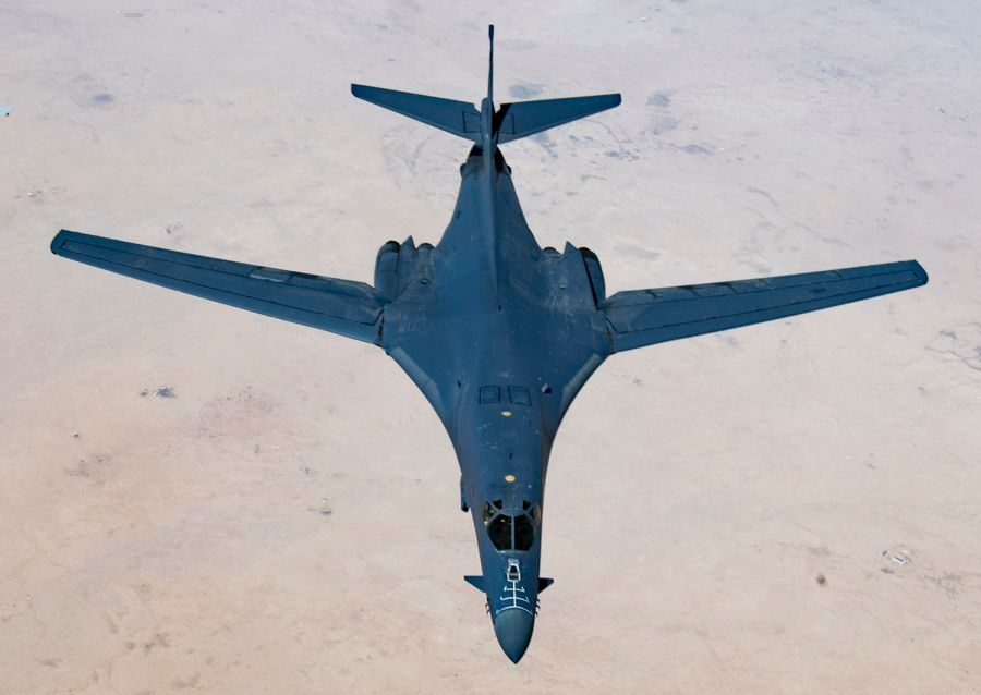 Click to enlarge B-1B Lancer bomber