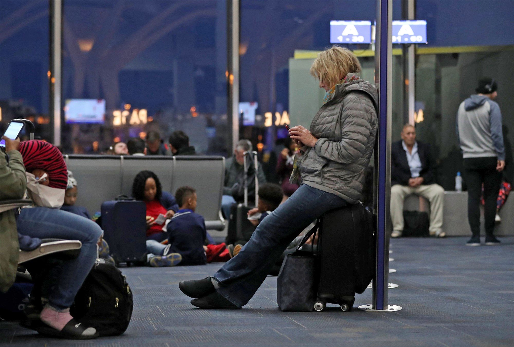 Click to enlarge airport delay