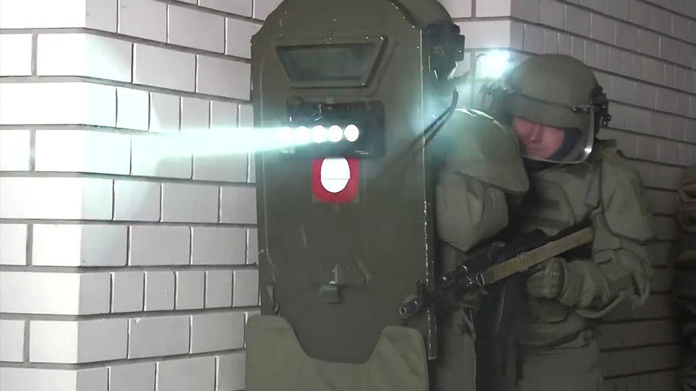 Click to enlarge hallucination shield filin light fun