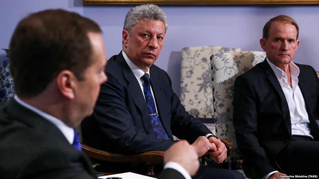 Click to enlarge Yuriy Boiko, Viktor Medvedchuk, Dmitry Medvedev