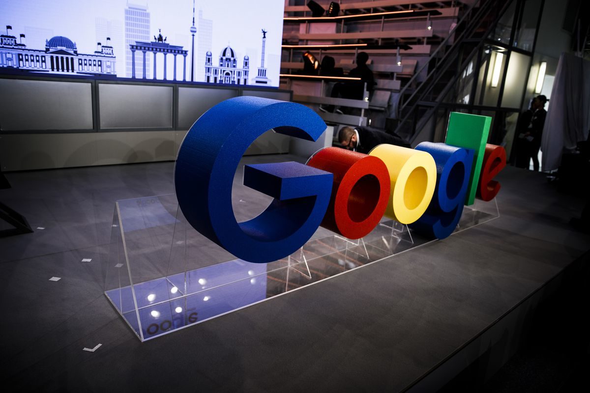 Click to enlarge Google logo