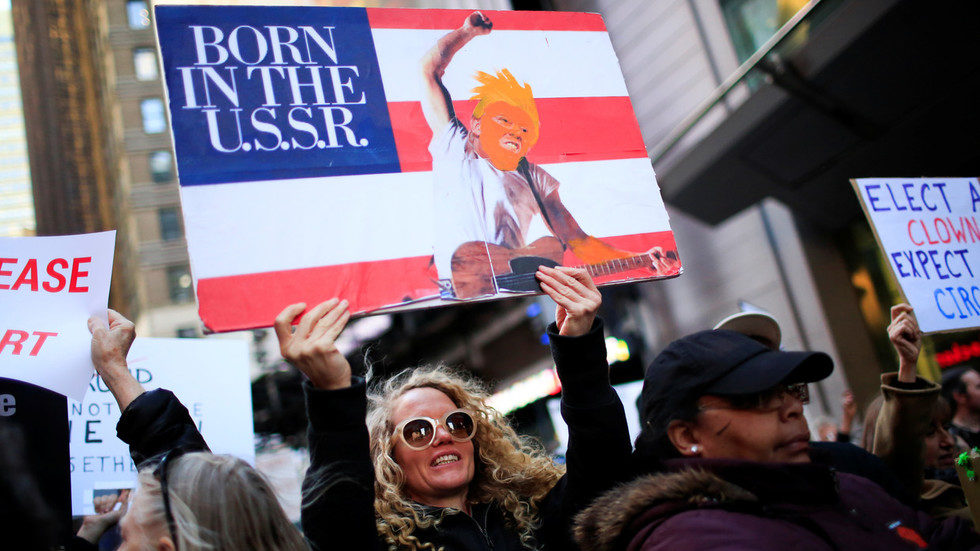 Russiagate protest Trump