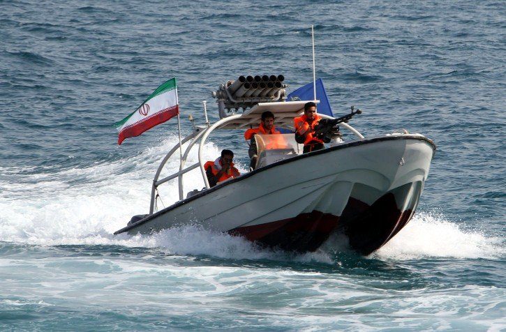 iran port boat