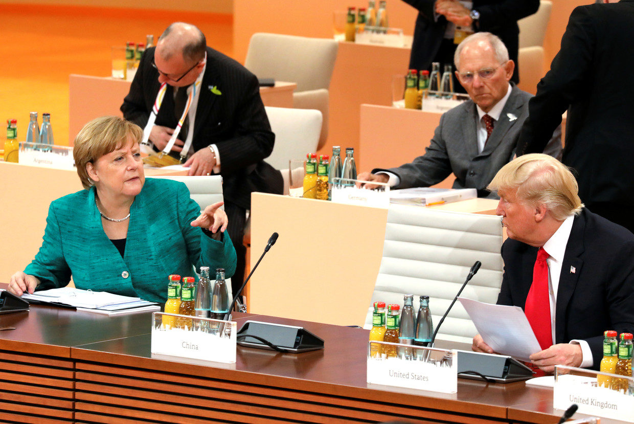 Click to enlarge Donald Trump - Merkel