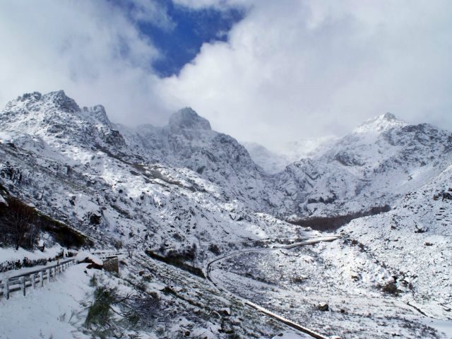 Click to enlarge snow road