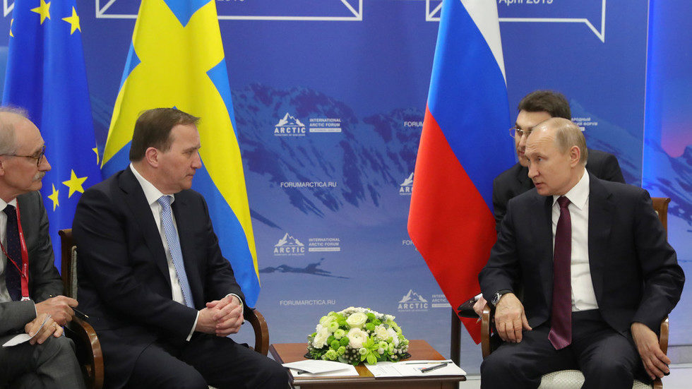Russia sweden Putin Lofven