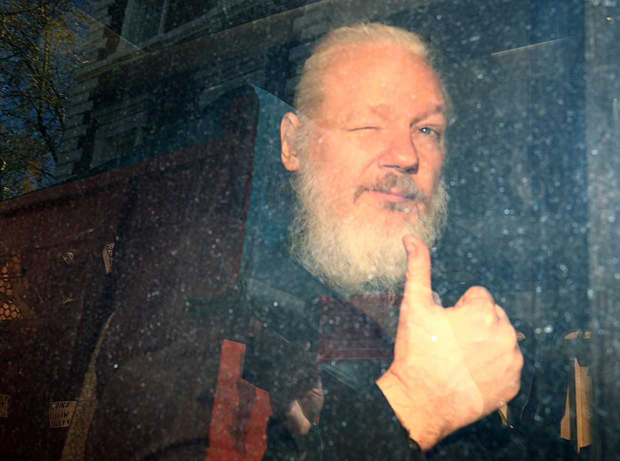 assange court london