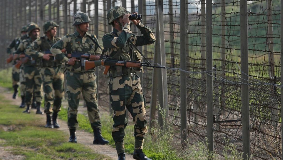 Click to enlarge India Pakistan army