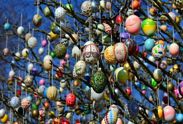 Easter egg tree