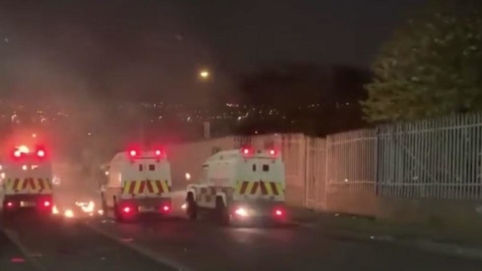 Click to enlarge derry rioting northern ireland