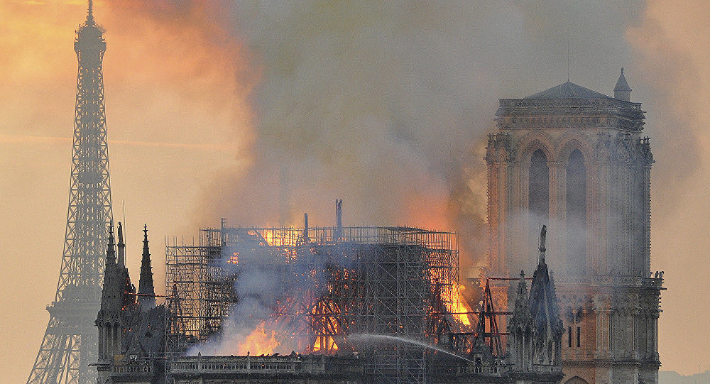 Click to enlarge notre dame fire roof