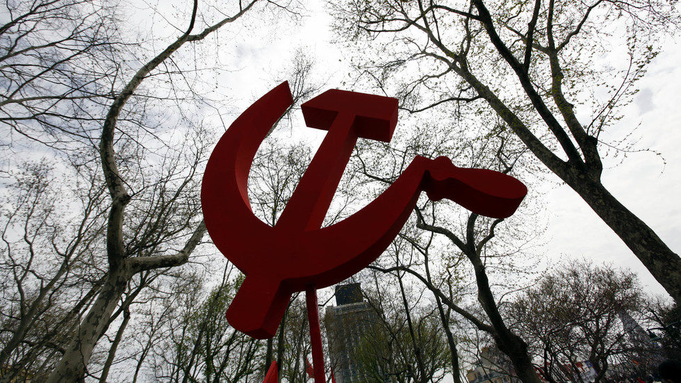 hammer sickle communism
