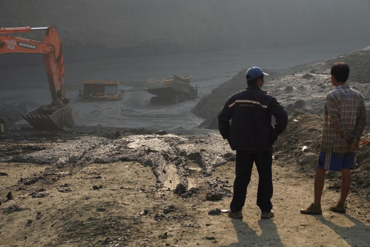 50 believed killed in collapse at Myanmar jade mine
