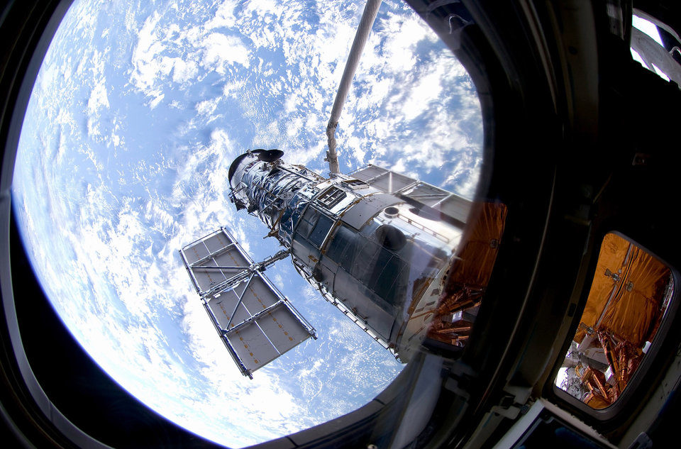 Click to enlarge Hubble Space telescope