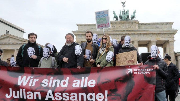 Click to enlarge assange