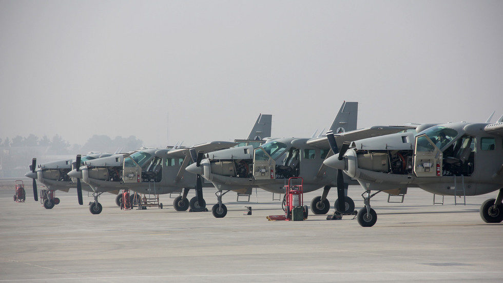 AC-208s
