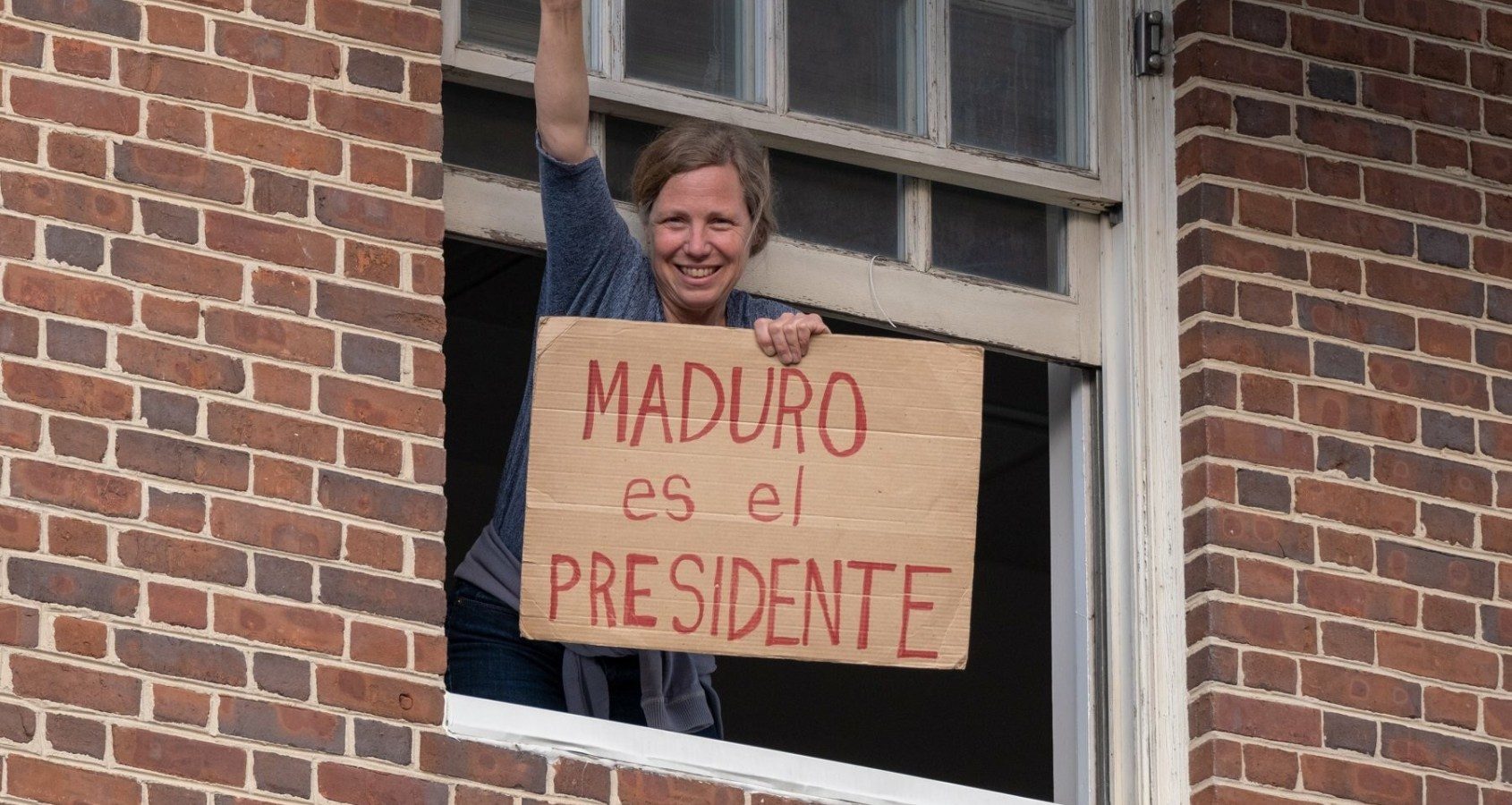 Click to enlarge Washington venezuela embassy defender