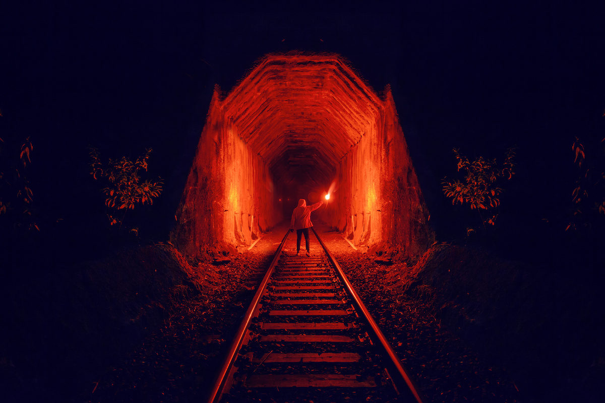 Click to enlarge flare lights up tunnel