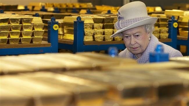 Click to enlarge queen gold uk