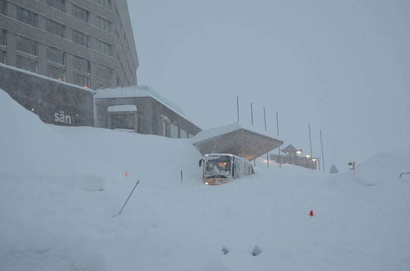 A 300-metre wide avalanche hit the restaurant of the Hotel Säntis in Schwägalp, eastern Switzerland on January 10th.