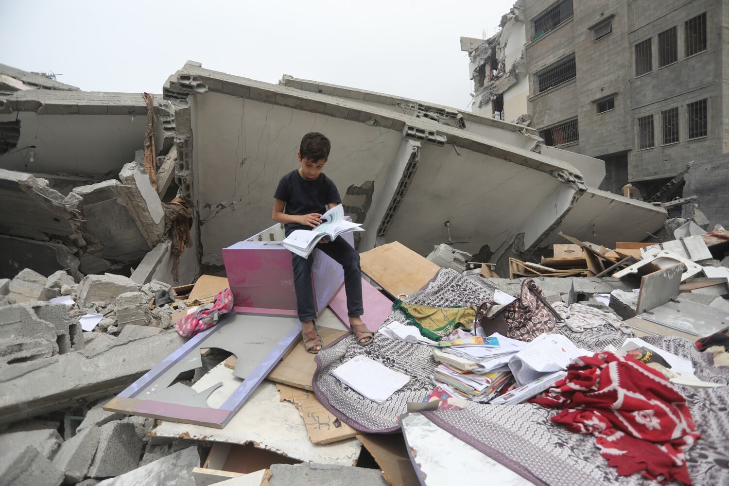 boy bombed apartment IDF