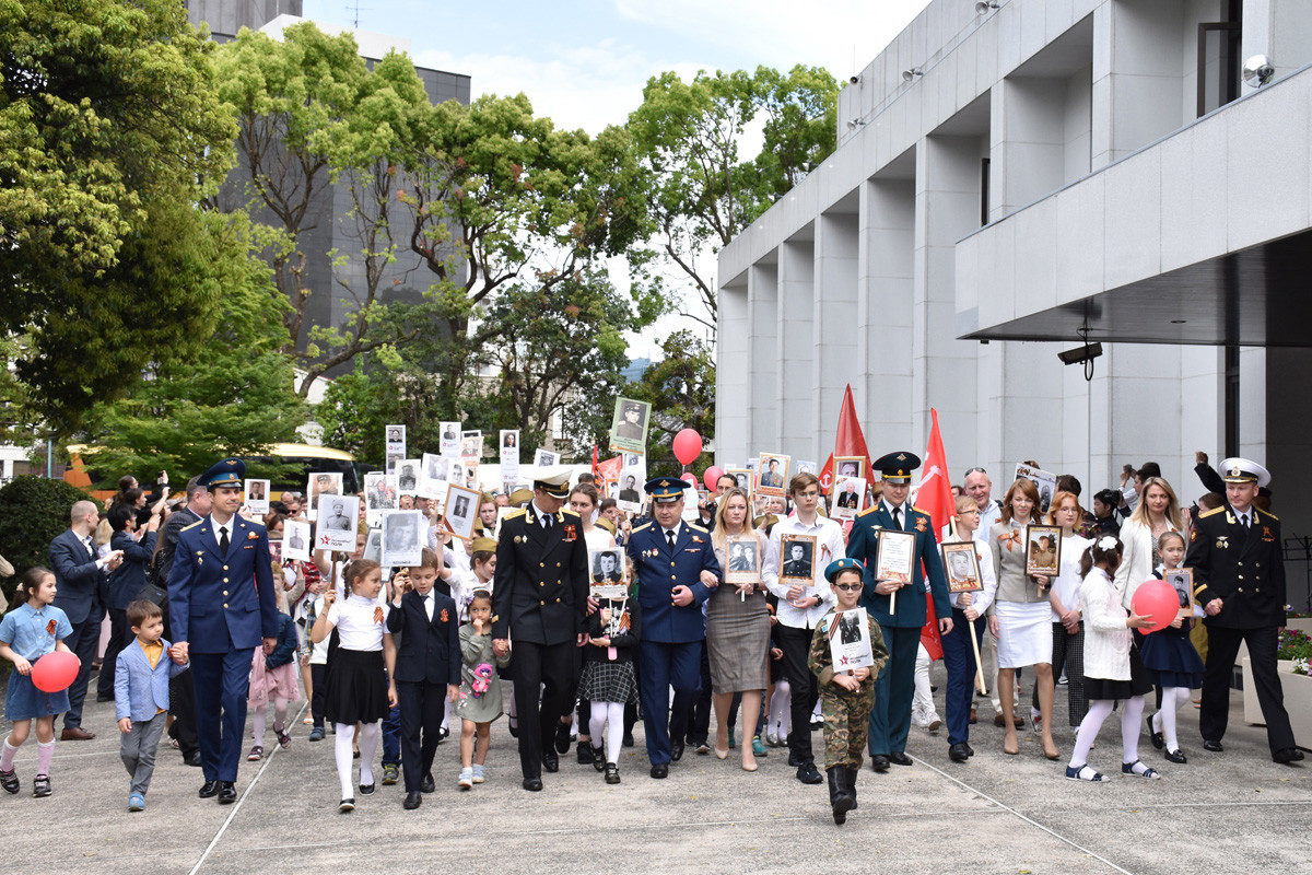Click to enlarge immortal regiment japan