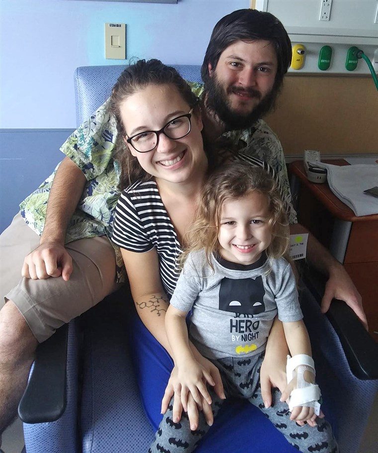 Joshua McAdams, Taylor Bland with their son, Noah McAdams
