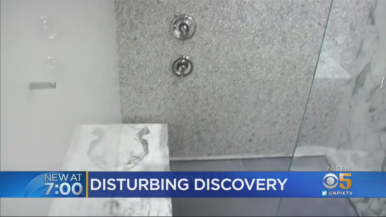 Man dies unnoticed in airport bathroom