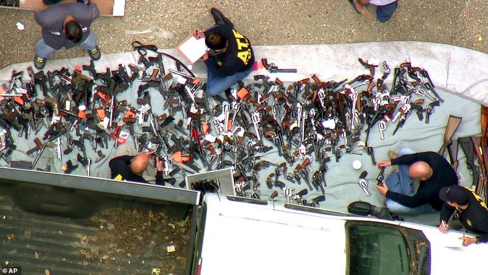 Click to enlarge seized guns