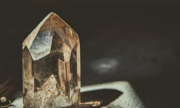 Click to enlarge Quartz crystal