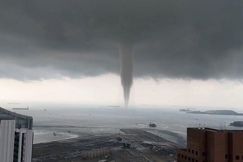 Singapore waterspout