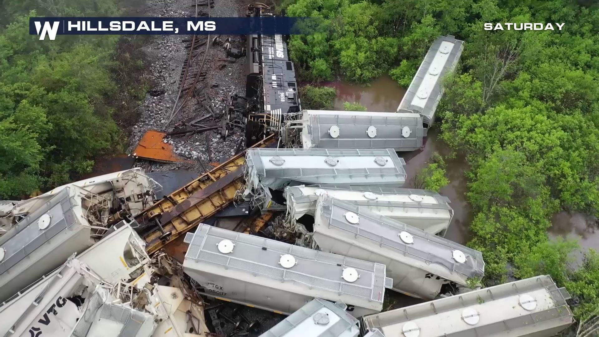 Click to enlarge Train derails in Mississippi