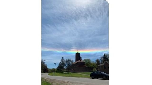 Click to enlarge Circumhorizontal arc over NY