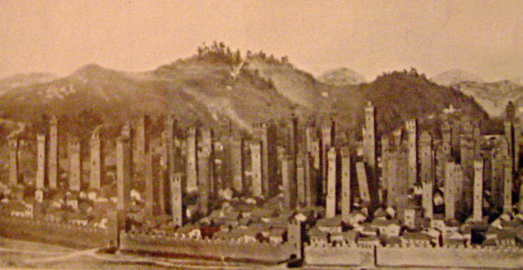 Click to enlarge Bologna towers