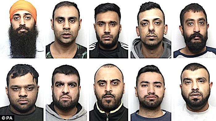Click to enlarge 12 men Huddersfield