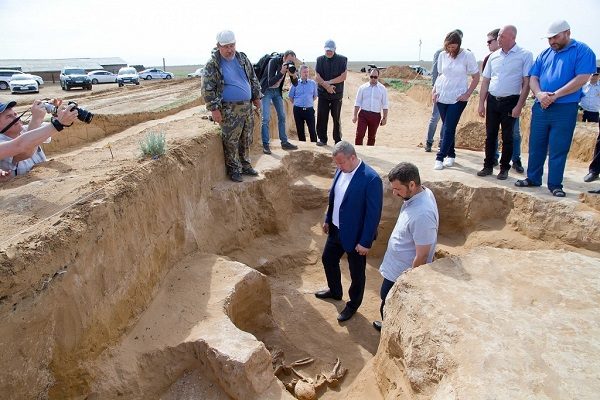 Click to enlarge Burial site