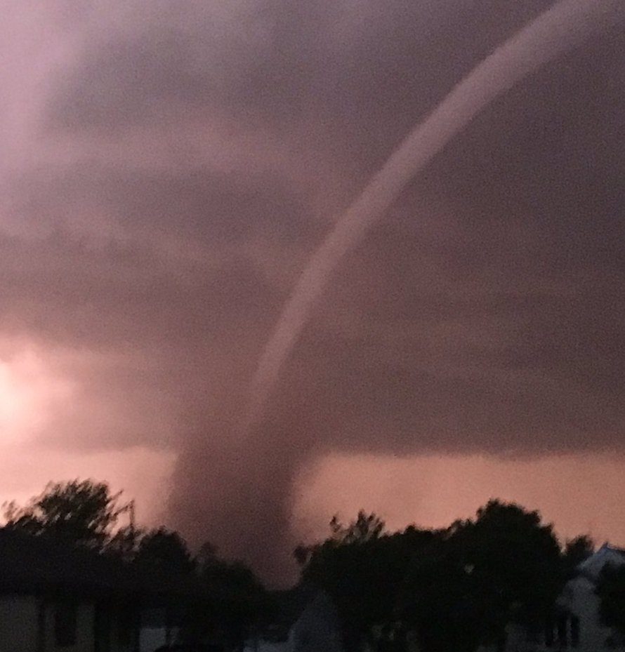 tornado Minneola Kansas May 2019